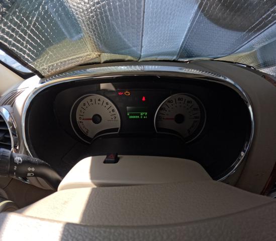 Photo of 2009 Red Ford Explorer