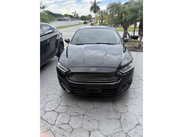 Photo of 2015 Black Ford Fusion