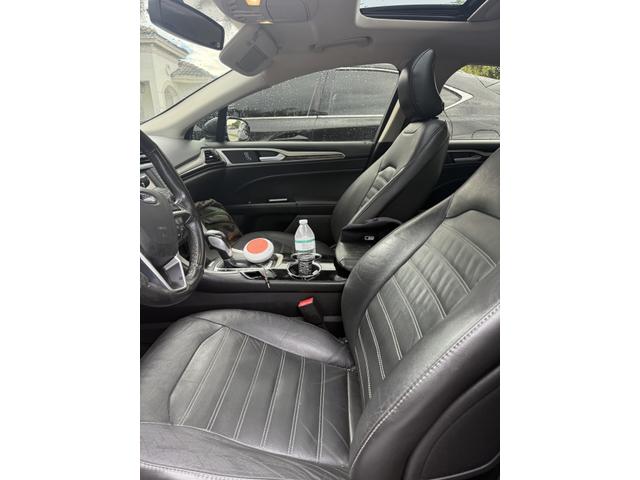Photo of 2015 Black Ford Fusion