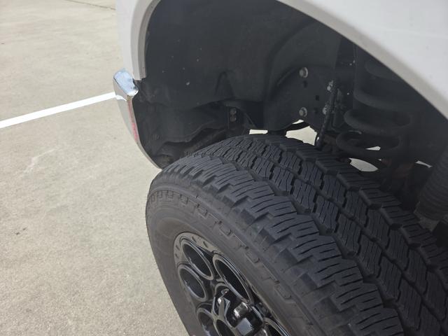 Photo of 2017 White Ford F-350