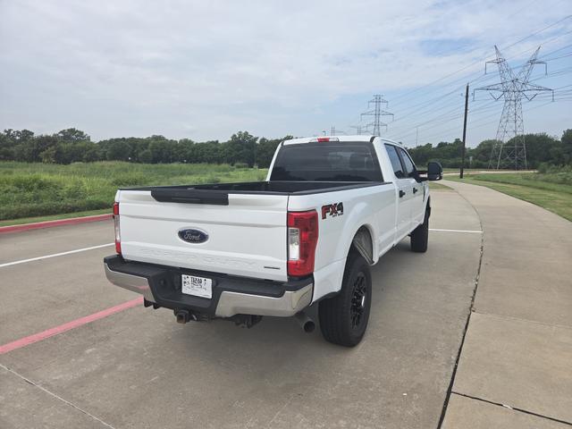 Photo of 2017 White Ford F-350