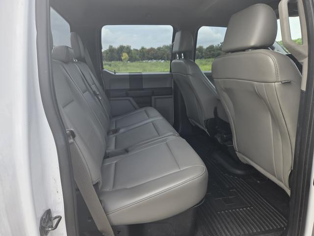 Photo of 2017 White Ford F-350