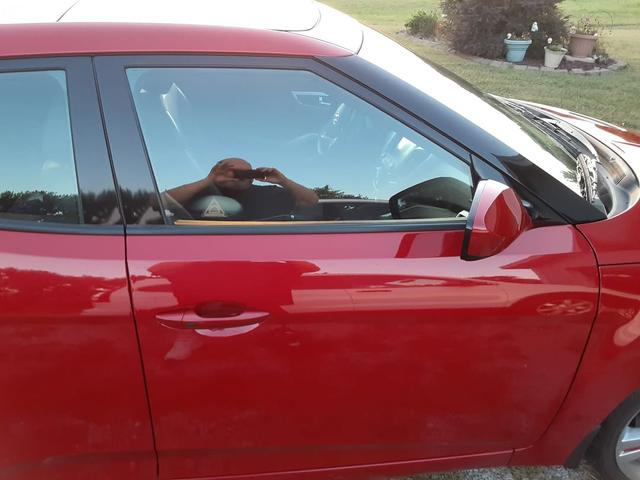 Photo of 2013 Red Hyundai Veloster