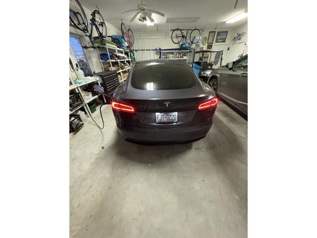 Photo of 2023 Gray Tesla Model S