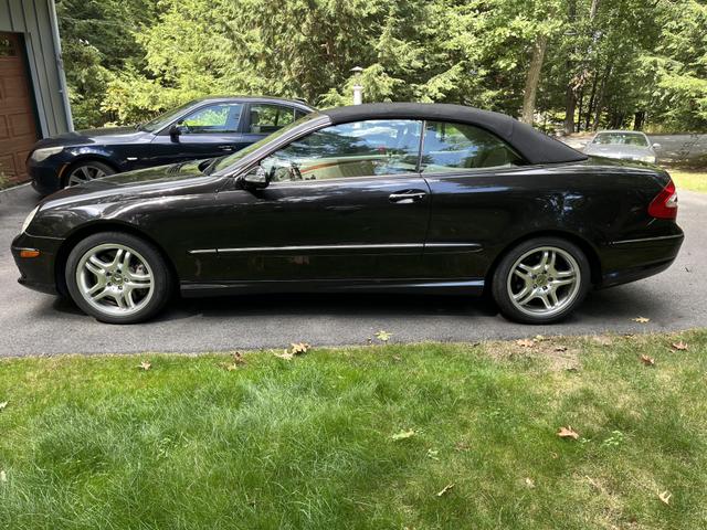 Photo of 2004 Black Mercedes-Benz CLK-Class