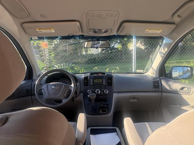Photo of 2014 Blue Kia Sedona