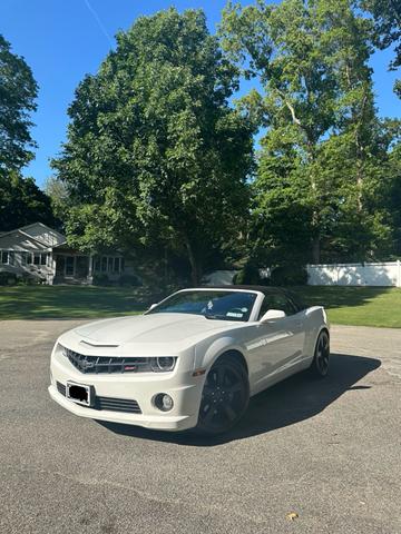 Photo of 2012 White Chevrolet Camaro