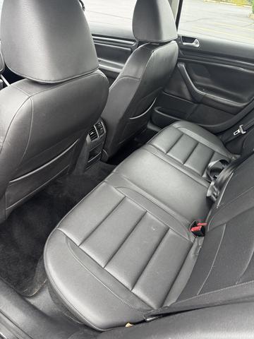 Photo of 2010 Black Volkswagen Jetta