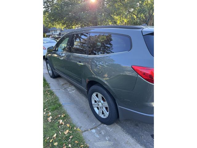 Photo of 2011 Green Chevrolet Traverse