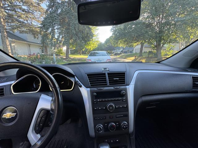 Photo of 2011 Green Chevrolet Traverse