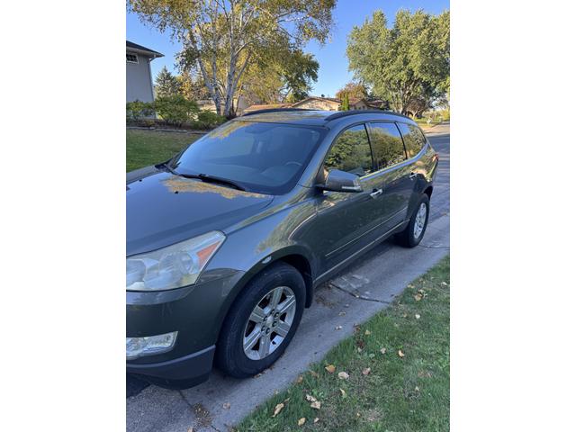 Photo of 2011 Green Chevrolet Traverse