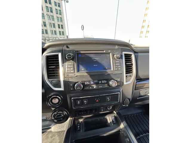 Photo of 2018 Gray Nissan Titan XD