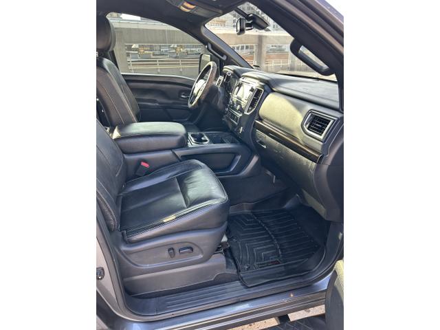 Photo of 2018 Gray Nissan Titan XD