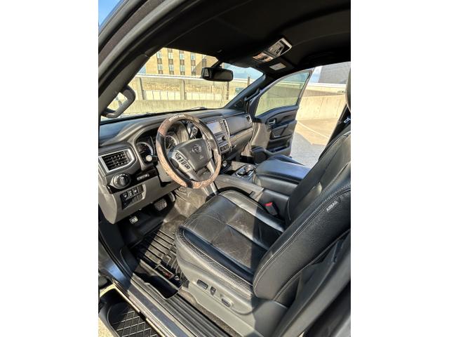 Photo of 2018 Gray Nissan Titan XD