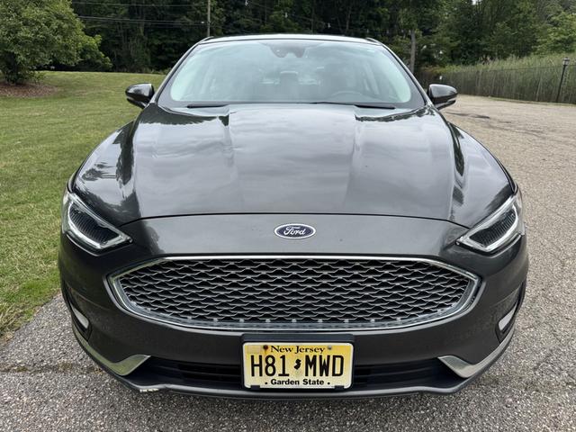 Photo of 2019 Gray Ford Fusion Hybrid