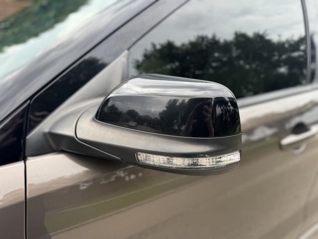 Photo of 2016 Brown Ford Explorer
