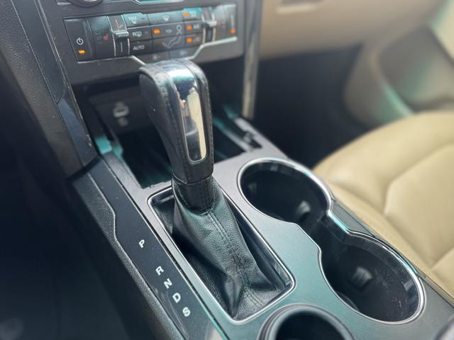 Photo of 2016 Brown Ford Explorer