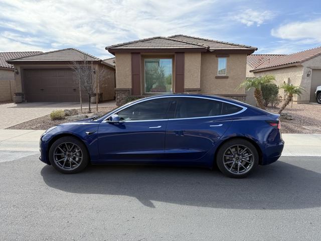 Photo of 2020 Blue Tesla Model 3