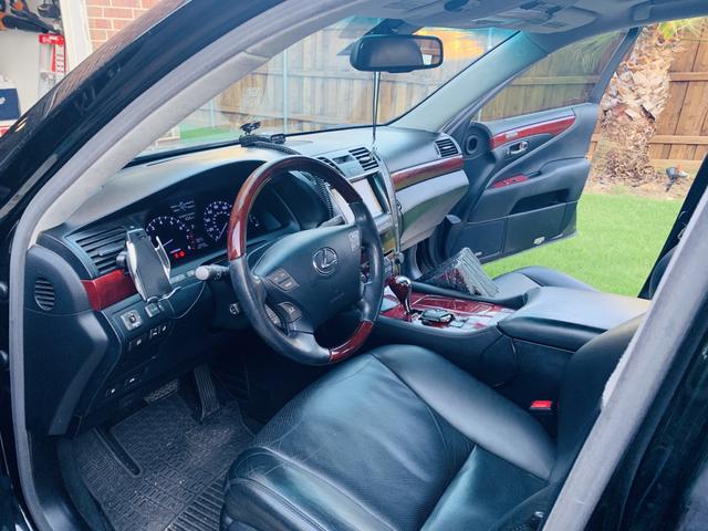 Photo of 2009 Black Lexus LS 460