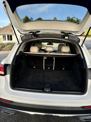 Photo of 2018 White Mercedes-Benz GLC 300
