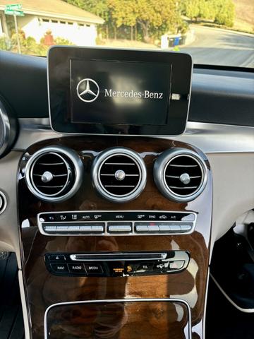 Photo of 2018 White Mercedes-Benz GLC 300