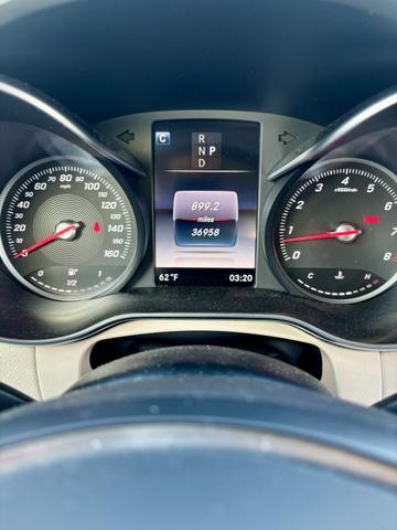 Photo of 2018 White Mercedes-Benz GLC 300