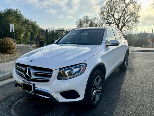 Photo of 2018 White Mercedes-Benz GLC 300