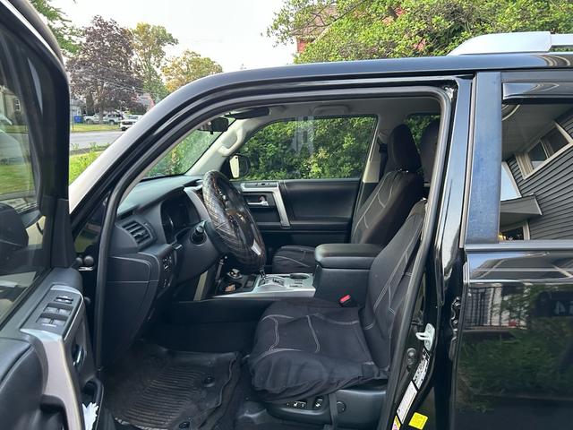 Photo of 2017 Black Toyota 4Runner