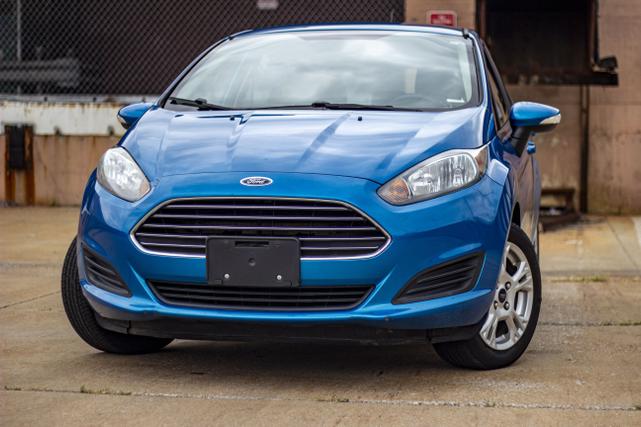 Photo of 2016 Blue Ford Fiesta