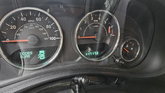 Photo of 2014 Gray Jeep Wrangler Unlimited