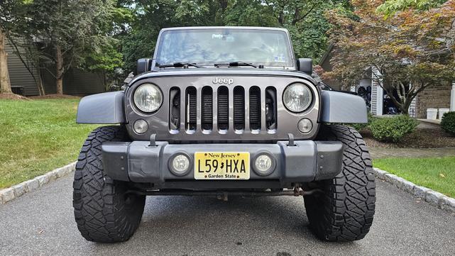 Photo of 2014 Gray Jeep Wrangler Unlimited