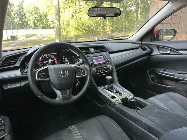 Photo of 2016 Red Honda Civic