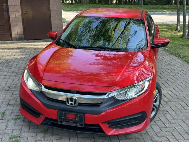 Photo of 2016 Red Honda Civic