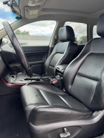 Photo of 2009 Gray Subaru Outback