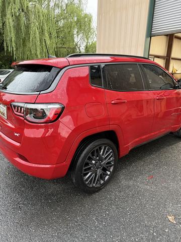Photo of 2022 Red Jeep Compass