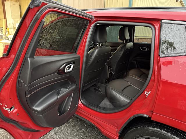 Photo of 2022 Red Jeep Compass