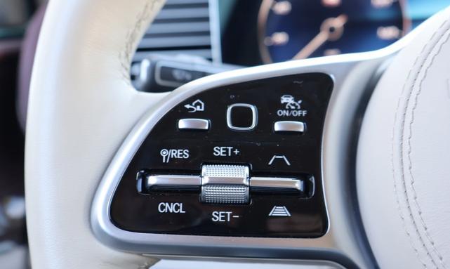 Photo of 2023 White Mercedes-Benz Maybach GLS 600