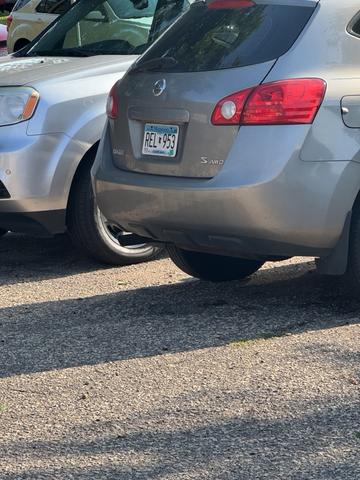 Photo of 2008 Gray Nissan Rogue