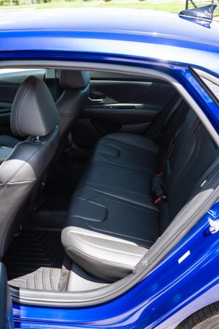 Photo of 2025 Blue Hyundai ELANTRA