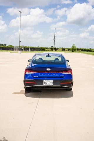 Photo of 2025 Blue Hyundai ELANTRA