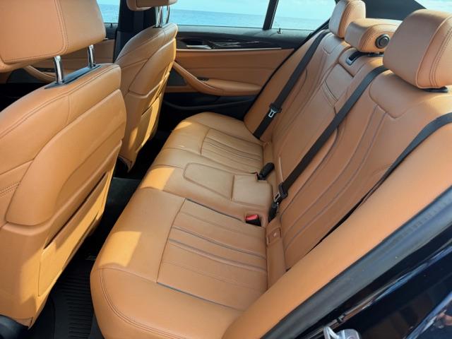 Photo of 2020 Black BMW M550