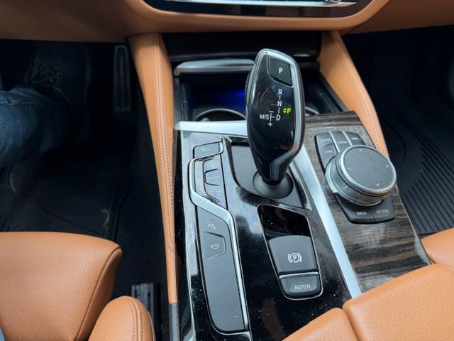 Photo of 2020 Black BMW M550