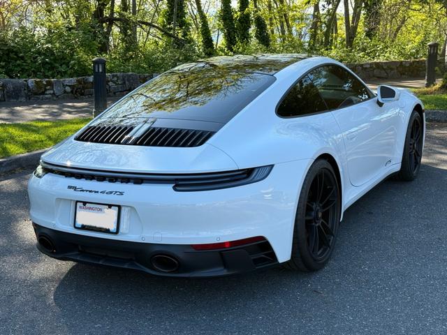 Photo of 2024 White Porsche 911