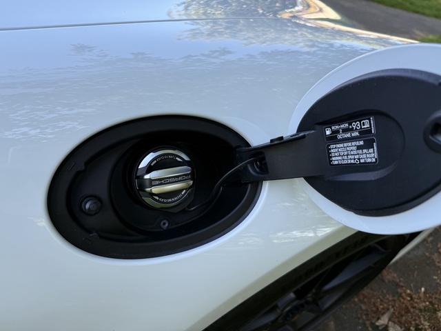 Photo of 2024 White Porsche 911