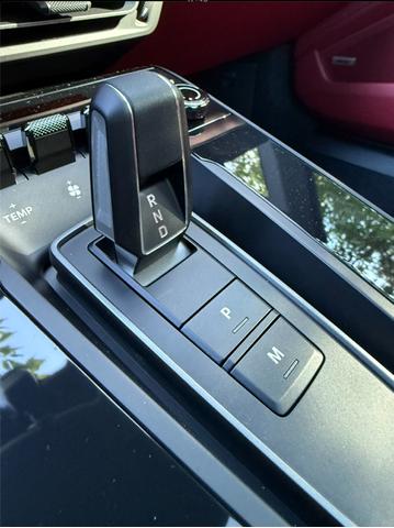 Photo of 2024 White Porsche 911