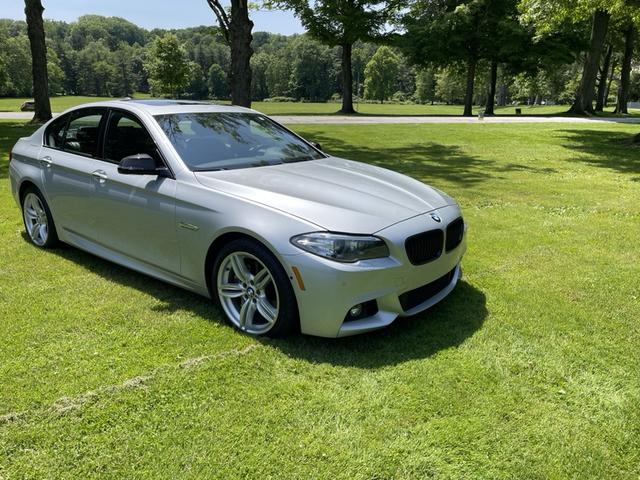 Photo of 2016 Silver BMW 550