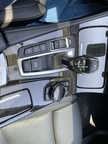 Photo of 2016 Silver BMW 550