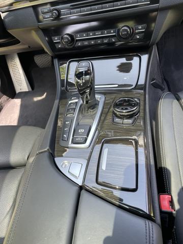 Photo of 2016 Silver BMW 550