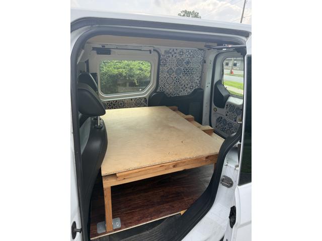 Photo of 2016 White Ford Transit Connect