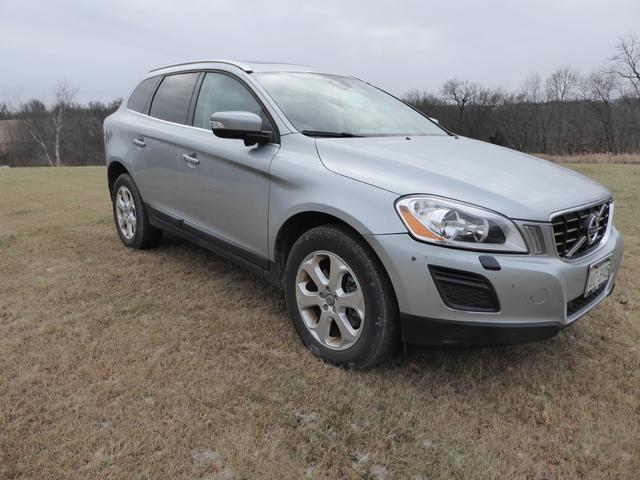 Photo of 2012 Silver Volvo XC60